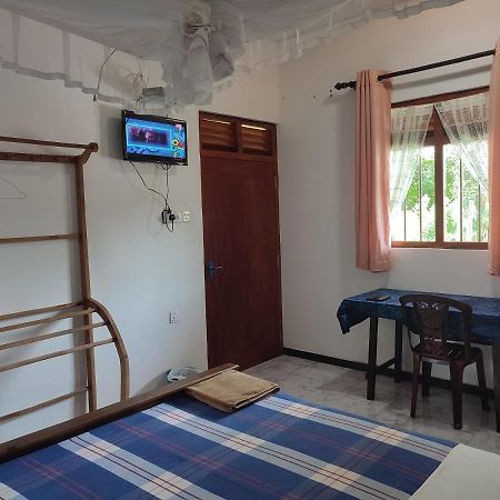 Rest Point Hotel Unawatuna Kültér fotó