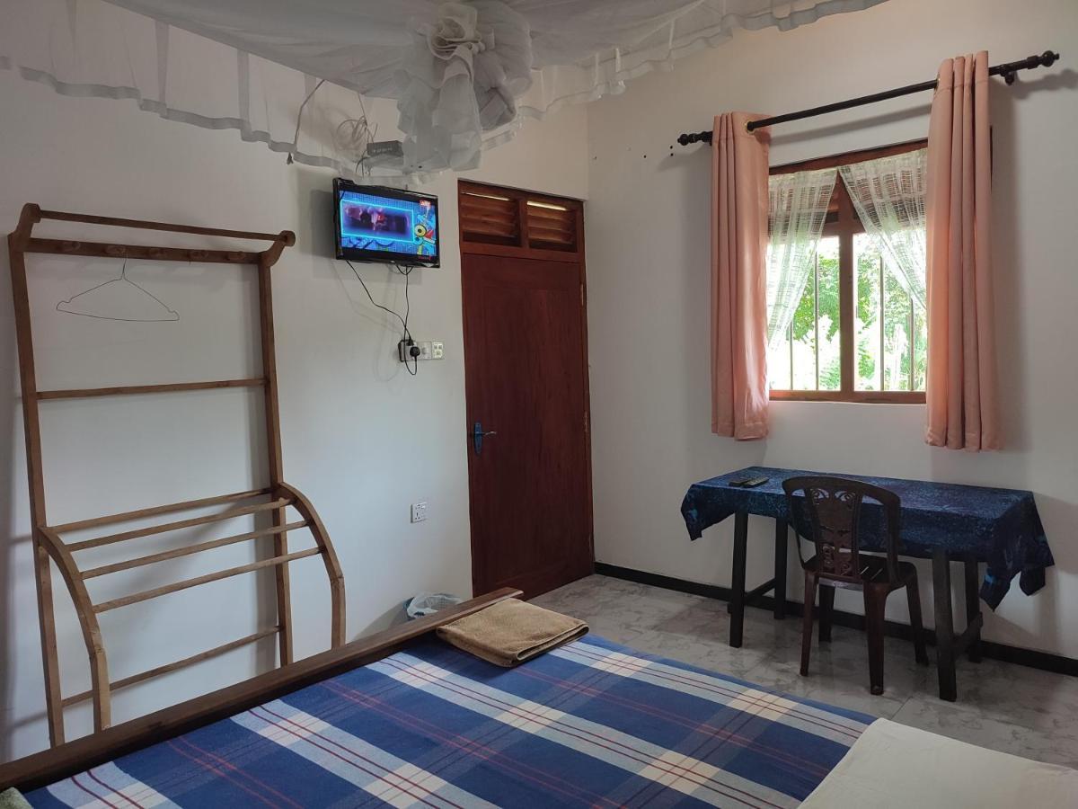 Rest Point Hotel Unawatuna Kültér fotó